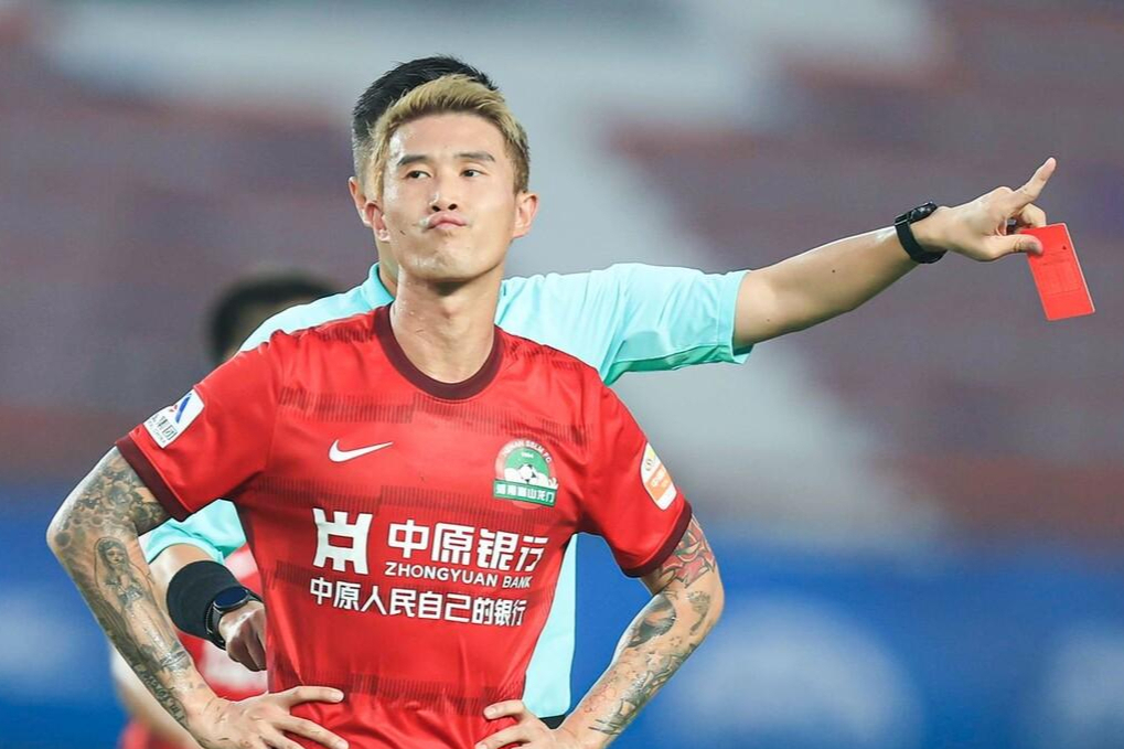 哈维尔的精彩表现成为球队焦点 哈维尔的精彩表现成为球队焦点