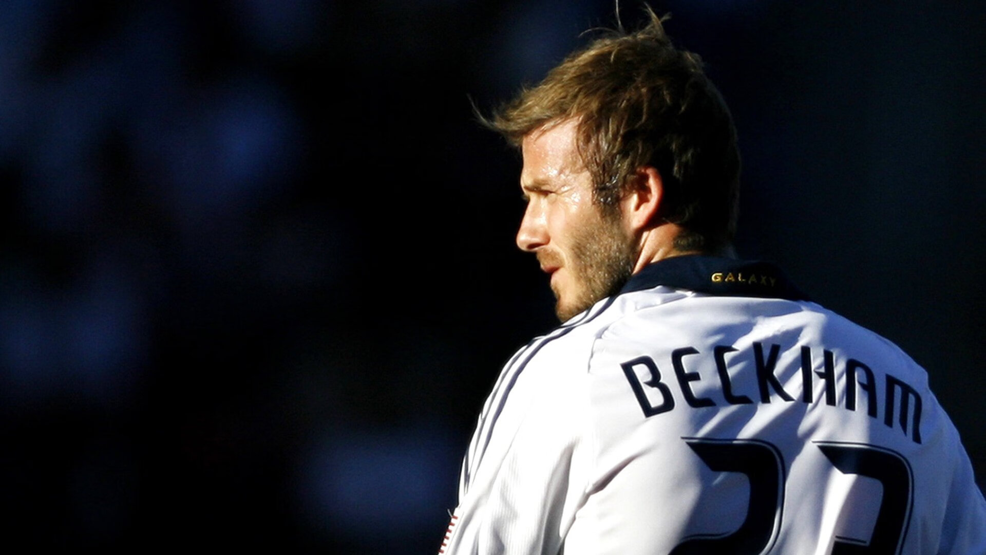 赛道上的秘鲁碾压西班牙，F1新赛季揭幕战的意外焦点