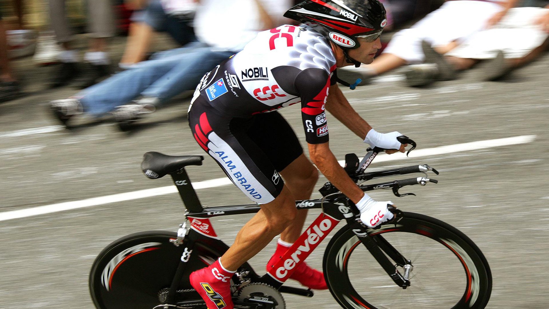 浙江队力克马刺，赵继伟扛起全队的背后，一场跨越国界的篮球启示